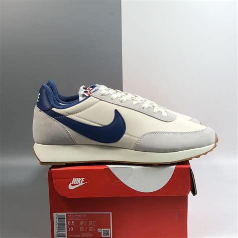 nike tailwind 79 navy